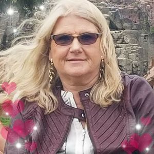 Meet your Posher, Debra